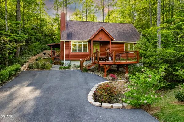 353 Pa Proffitt Road, Gatlinburg, TN 37738