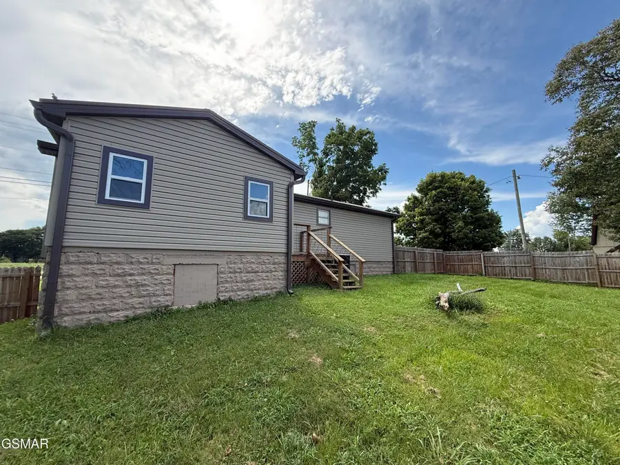 2894 Boyds Creek Highway, Sevierville, TN 37876 - #2