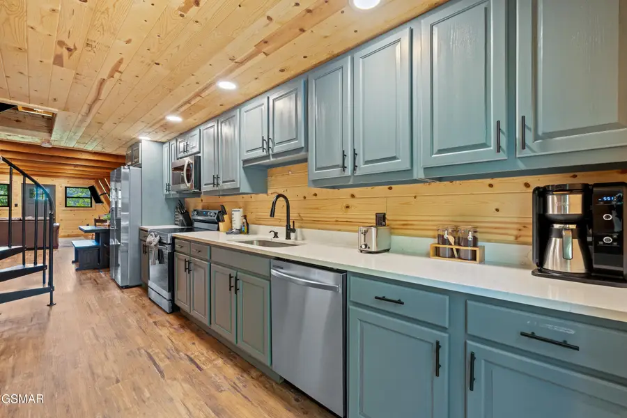 1146 Pine Mountain Road, Sevierville, TN 37862 - #3