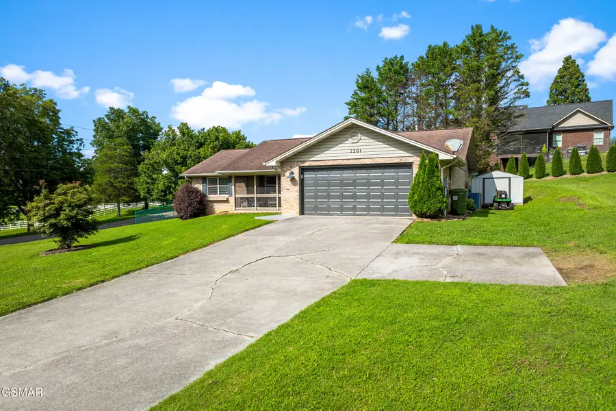1301 Snappwood Drive, Sevierville, TN 37862 - #2