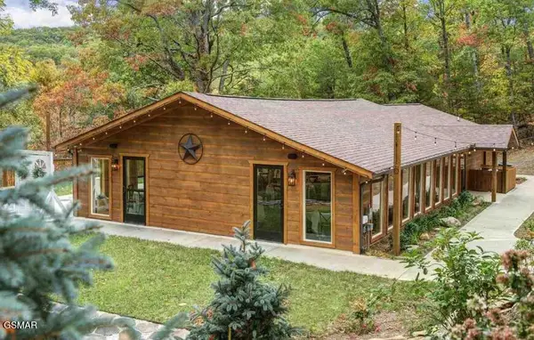 1163 Pine Mountain Road, Sevierville, TN 37862