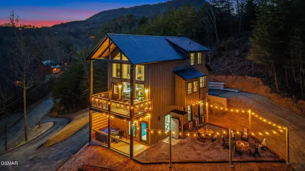 1518 Bear Valley Road, Sevierville, TN 37876