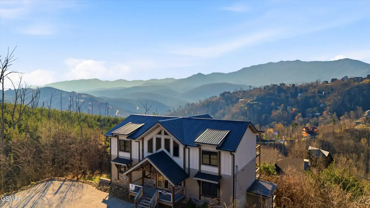 986 Chestnut Drive, Gatlinburg, TN 37738 - #1