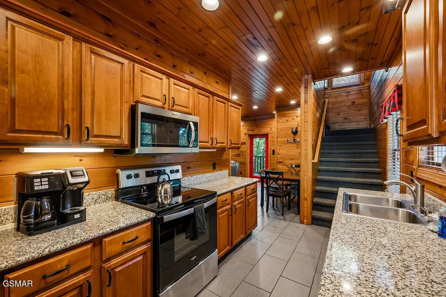 807 Great Smoky Way, Gatlinburg, TN 37738 - #3