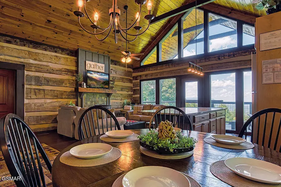 827 Kings Way, Gatlinburg, TN 37738 - #3