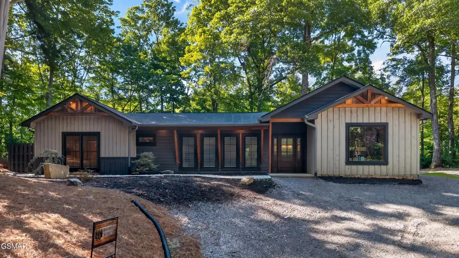 825 & 829 Willow Brook Way, Gatlinburg, TN 37738 - #2