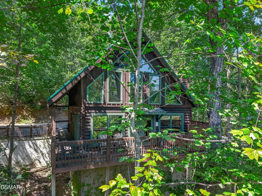 550 Wildwood Forest Way, Sevierville, TN 37876 - #3