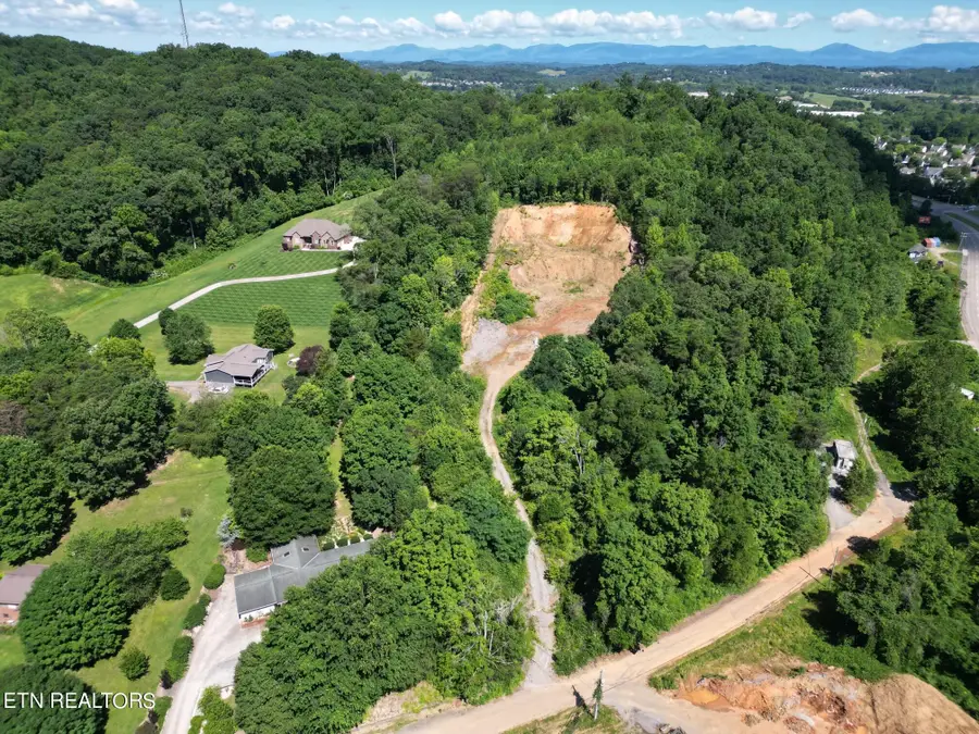 2015 Rehberg Lane, Knoxville, TN 37932 - #2