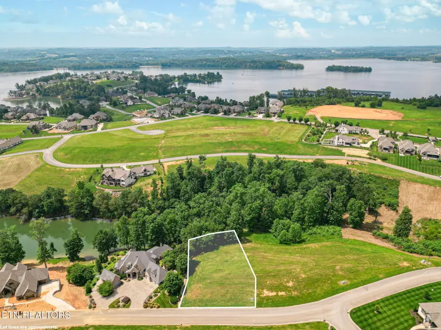 846 Taffrail Drive, Lenoir City, TN 37772 - #3