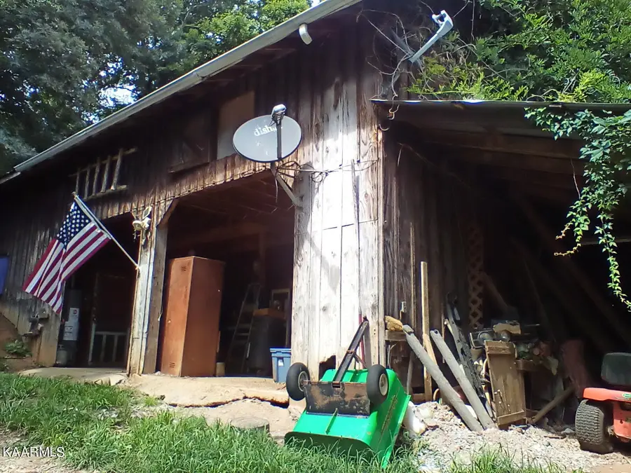 4913 Stump Rd, Maryville, TN 37803 - #3