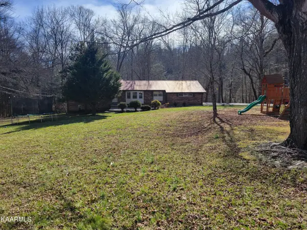 2190 Baker Hwy (hwy 63), Huntsville, TN 37756