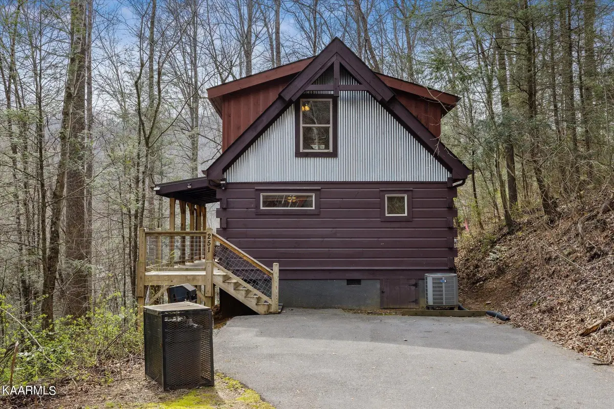 251 Cartertown Rd, Gatlinburg, TN 37738 - #1
