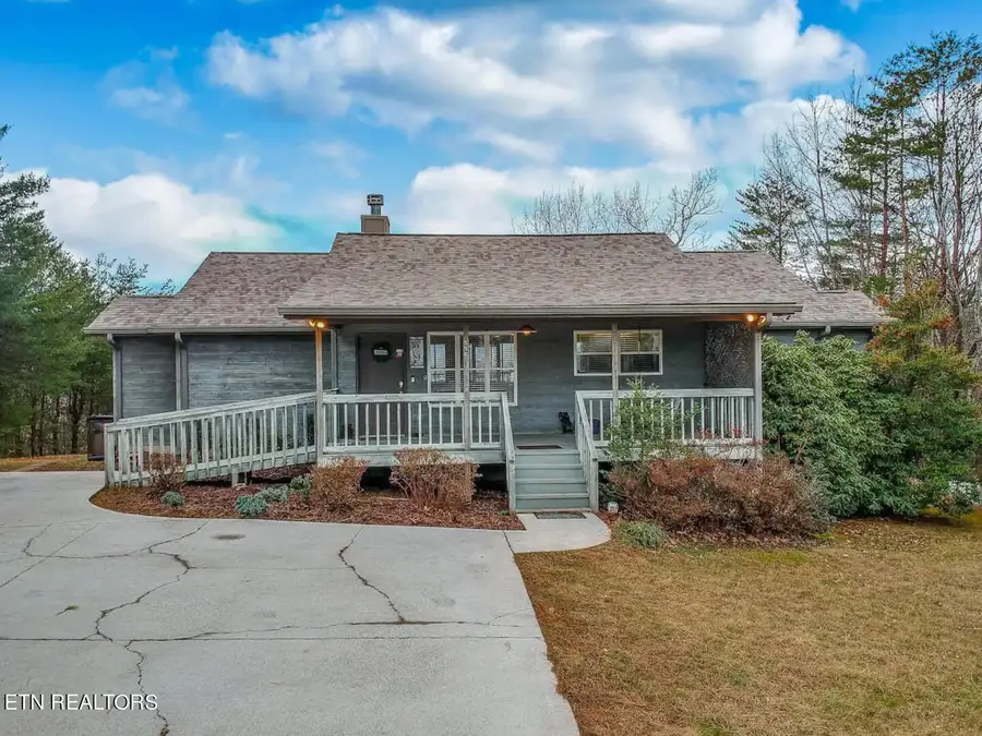 550 Sassafras Tr, Pigeon Forge, TN 37876 - #2