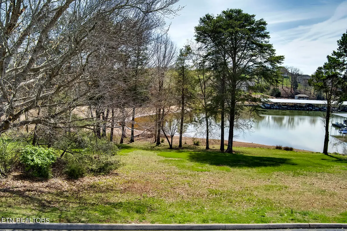 1681 Rarity Bay Pkwy, Vonore, TN 37885 - #1