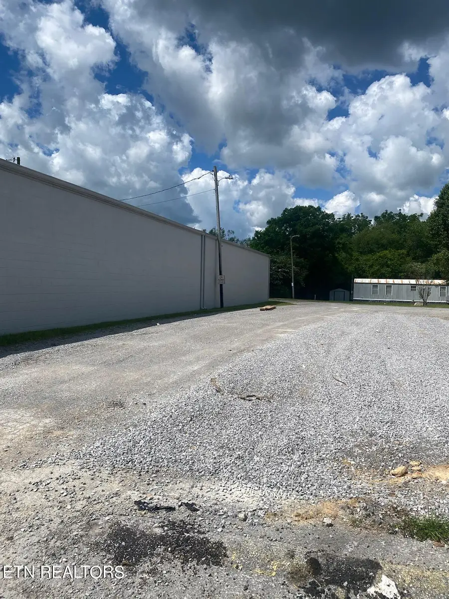 1215 W Avenue Ave, Crossville, TN 38555 - #2
