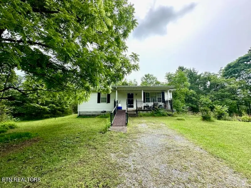 2140 New Hope Rd, Celina, TN 38551 - #1