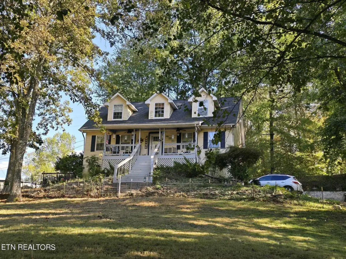 250 Ollis Rd, Oliver Springs, TN 37840 - #1