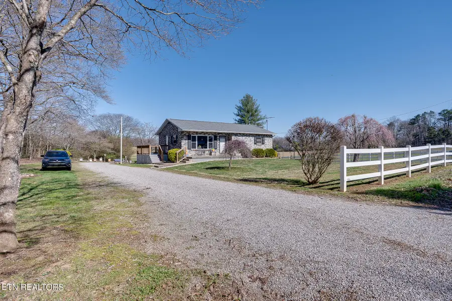 1506 W Cunningham Rd, Seymour, TN 37865 - #3