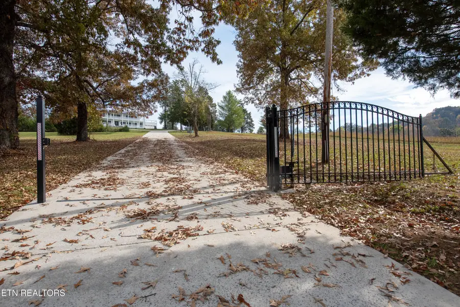 615 River Rd, Kingston, TN 37763 - #2