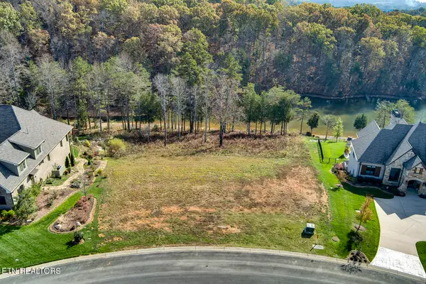 292 Beckets Way, Lenoir City, TN 37772