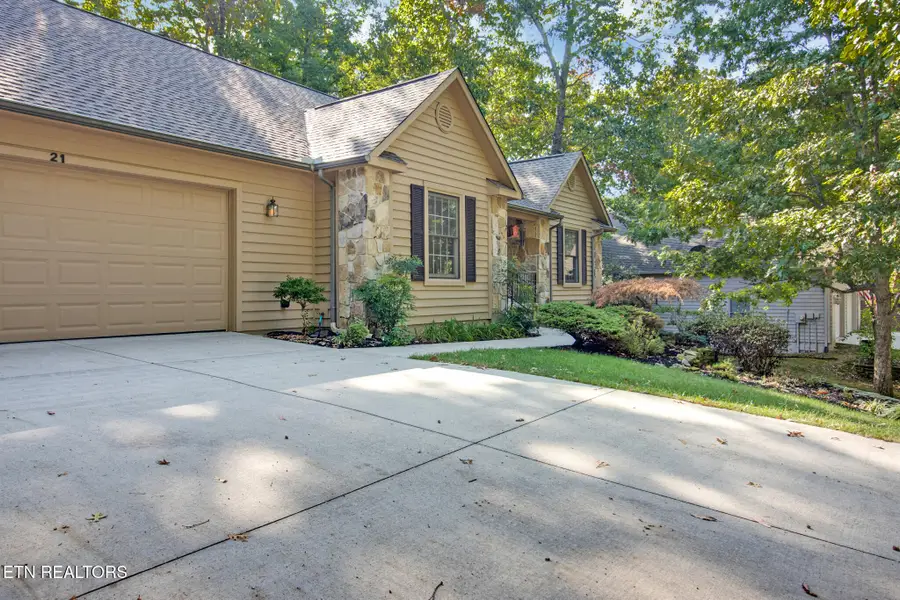 21 Amesbury Court, Crossville, TN 38558 - #3