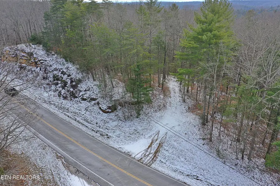 3063 Leatherwood Rd, Oneida, TN 37841 - #2