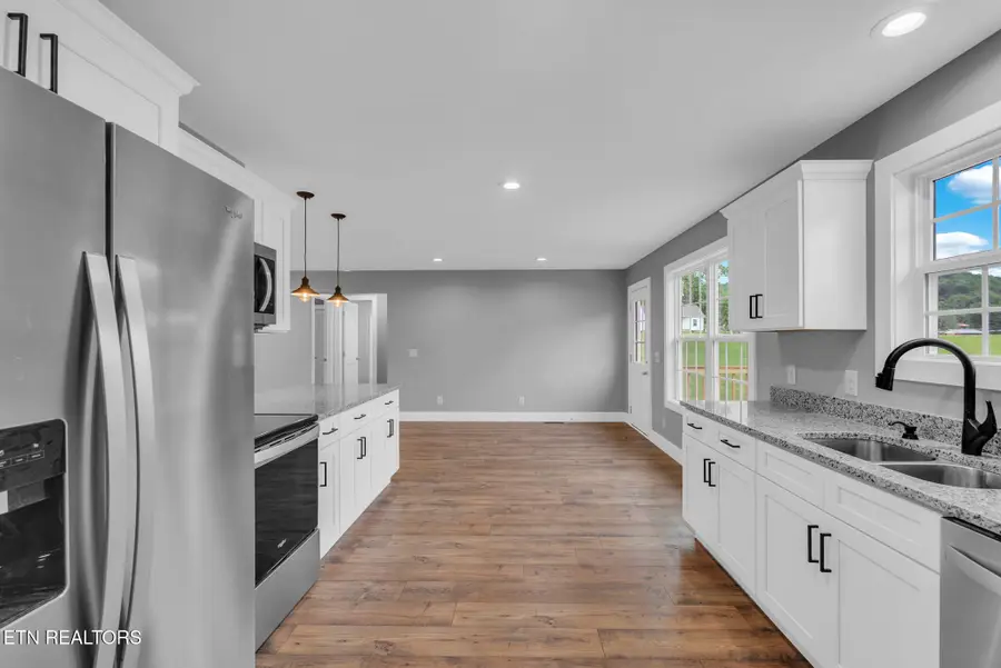 141 Womack St, Doyle, TN 38559 - #3