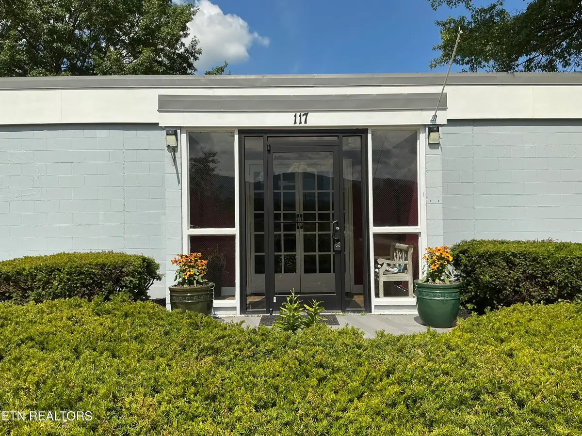 117 Pierce Rd, Jacksboro, TN 37757 - #1