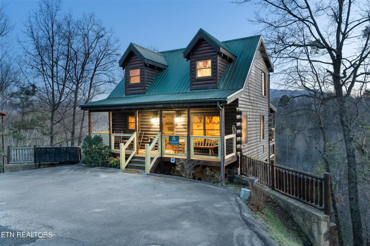 2045 Settlers Ridge Way, Gatlinburg, TN 37738 - #1