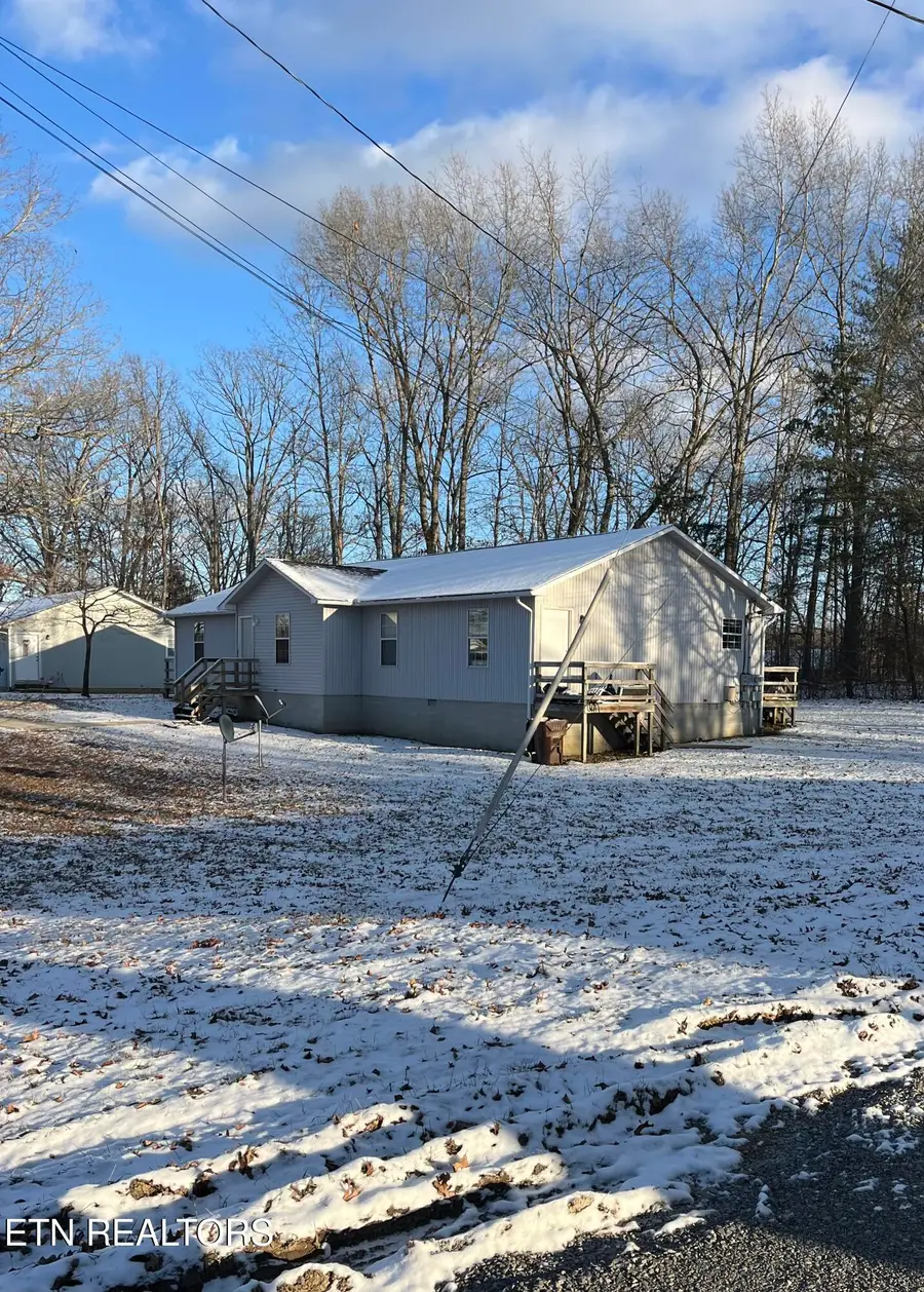 669 Myrtle Ave, Crossville, TN 38555 - #2