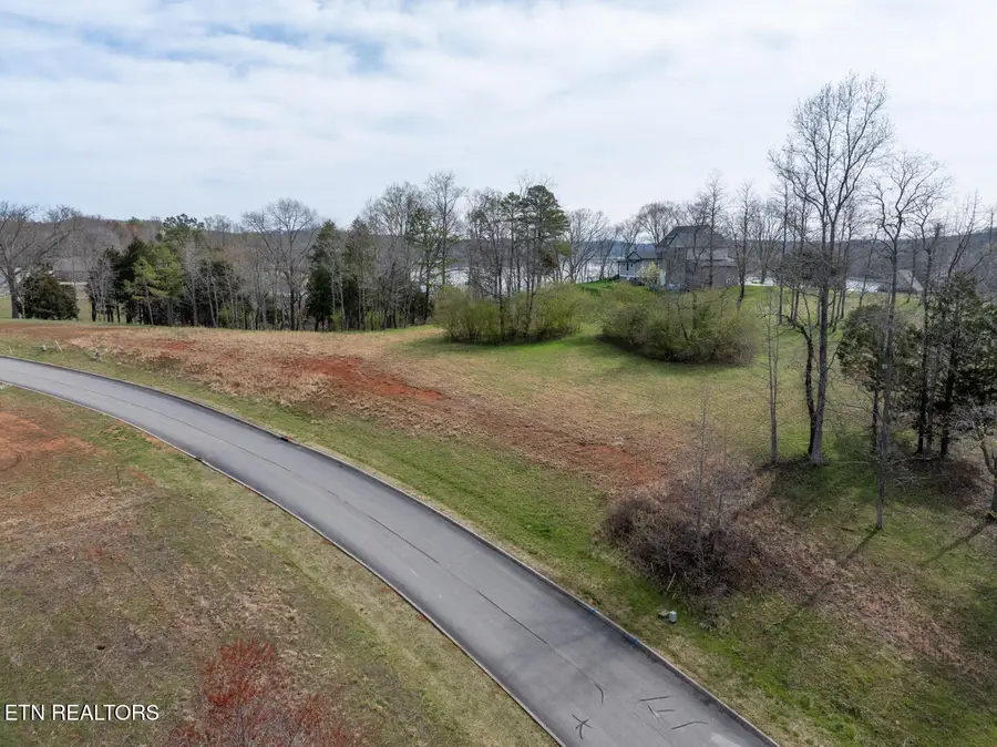 108 Docks Of The Bay Drive, Harriman, TN 37748 - #2
