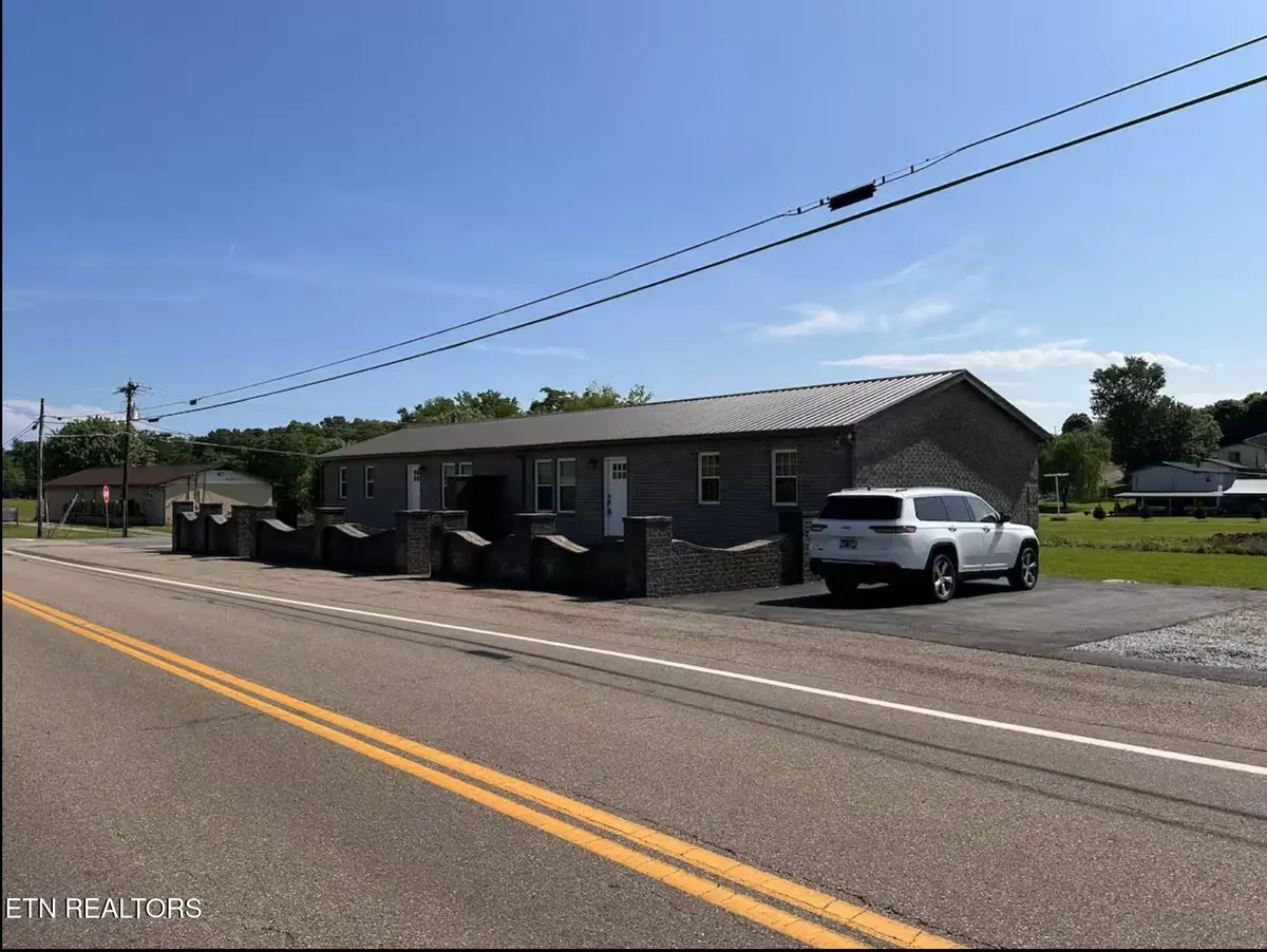 1065 Valley Home Rd, Dandridge, TN 37725 - #1