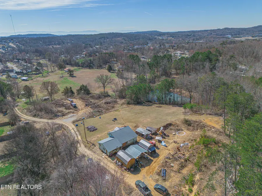 541 Dante Rd, Knoxville, TN 37918 - #3
