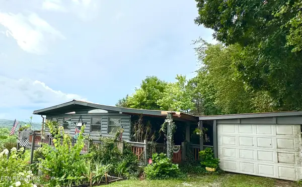 3855 Catewright Rd, Kodak, TN 37764