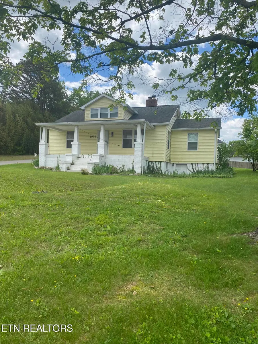 1906 E Lamar Alexander Pkwy, Maryville, TN 37801 - #2