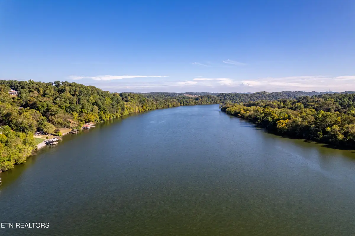 110 Vineyard Cove Drive, Loudon, TN 37774 - #1