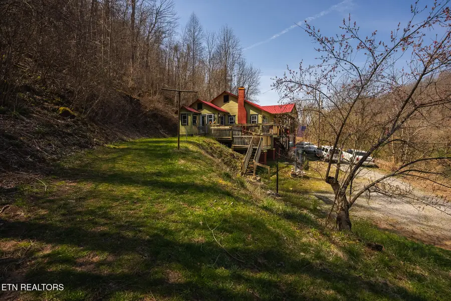 9950 Chestnut Ridge Rd, Eidson, TN 37731 - #3