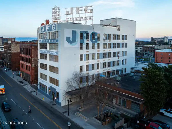 200 W Jackson Ave #207, Knoxville, TN 37902