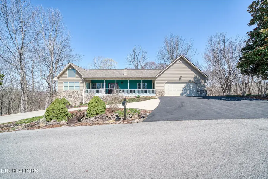 566 Mallard Pointe Rd, Byrdstown, TN 38549 - #3