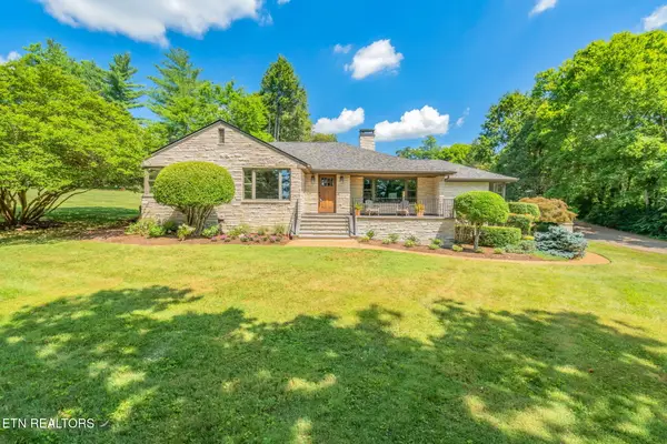 6501 Sherwood Drive, Knoxville, TN 37919