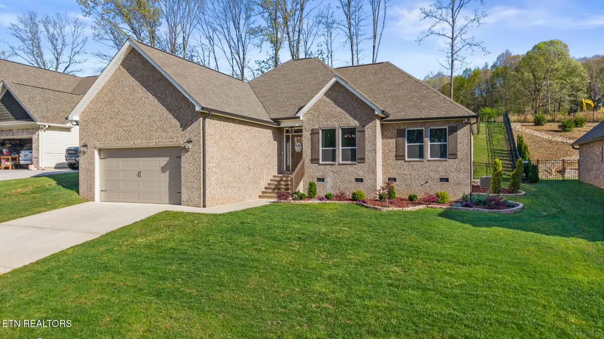 547 Carrington Blvd, Lenoir City, TN 37771 - #1