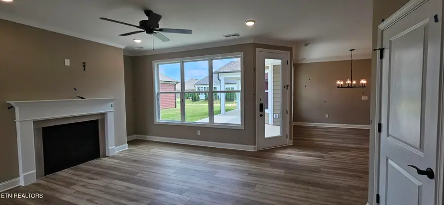 113 Honeysuckle, Lenoir City, TN 37771 - #2