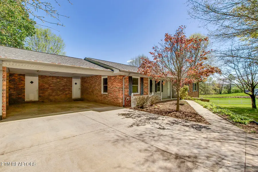 823 Old Harriman Hwy, Oliver Springs, TN 37840 - #3