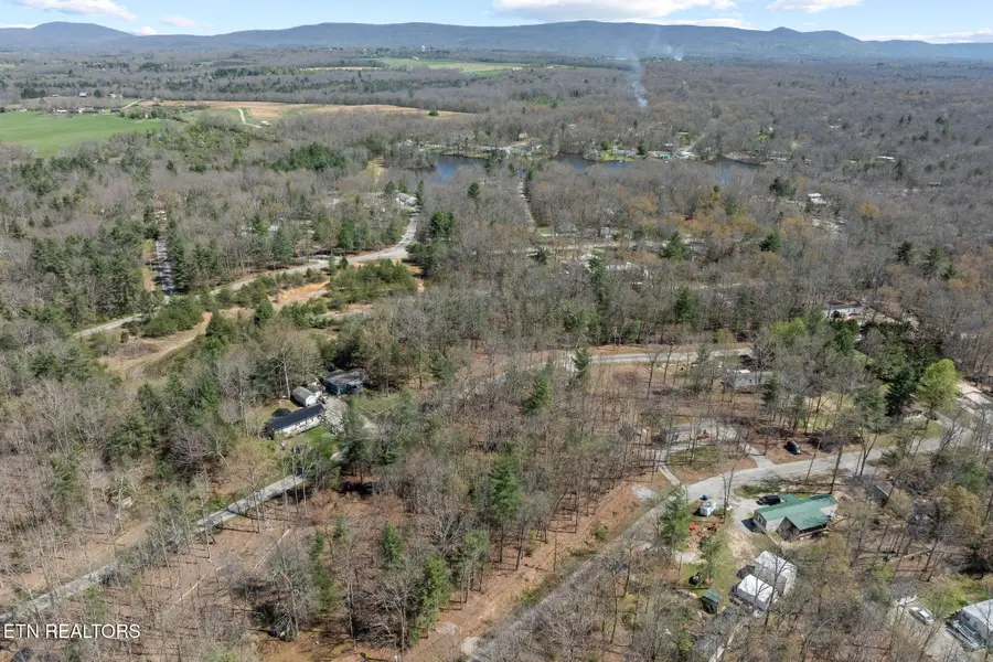 6054 Loch Loosa Drive, Crossville, TN 38572 - #3