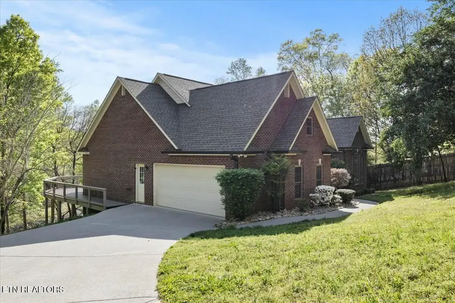 1121 S Sequoyah Drive, Friendsville, TN 37737 - #2