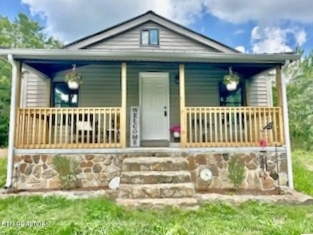 120 Wright St, Oneida, TN 37841 - #1