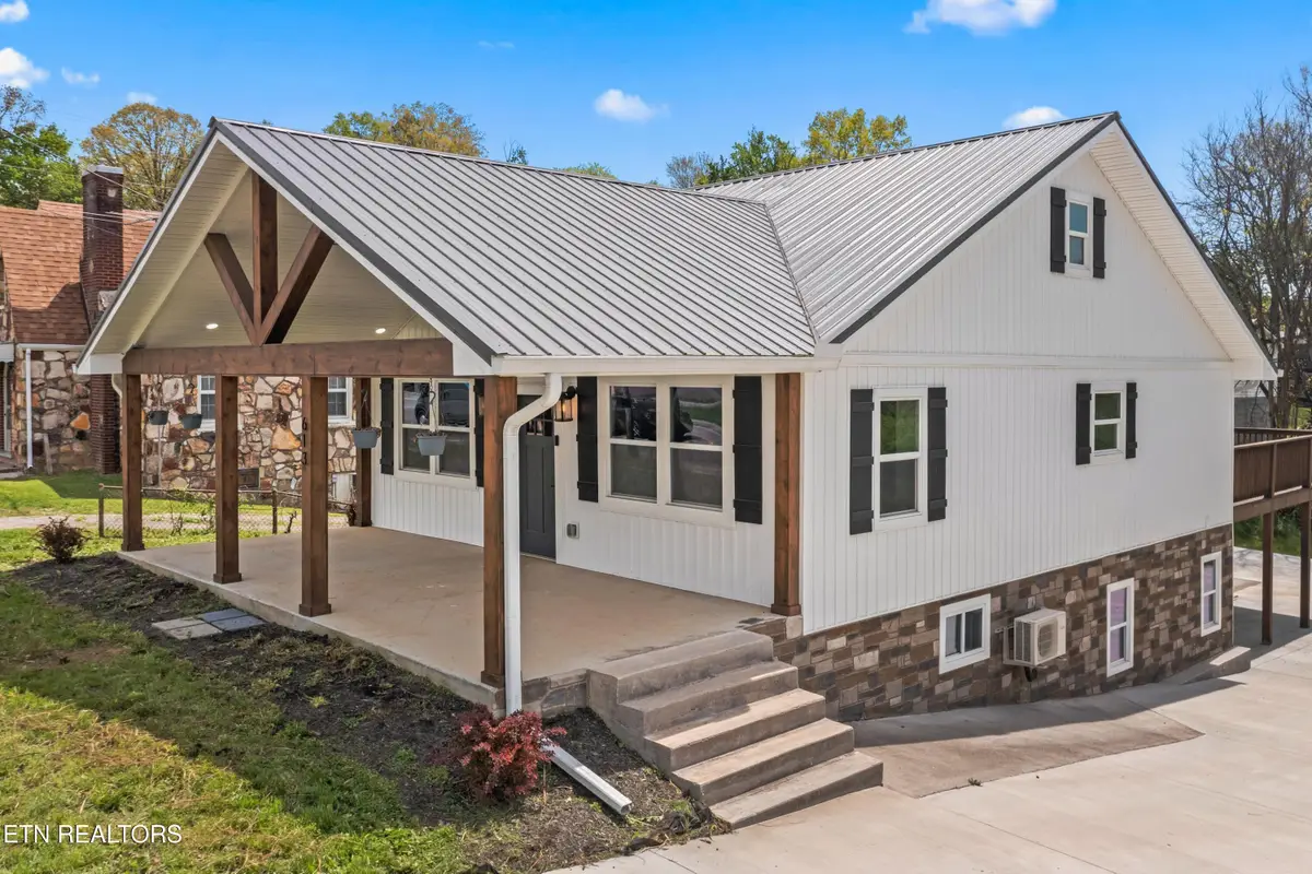 613 North St, Newport, TN 37821 - #1