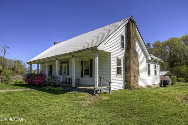 285 New Providence Rd, Tellico Plains, TN 37385