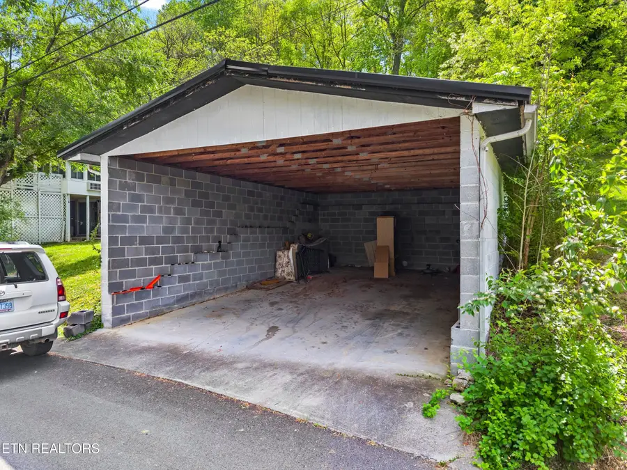 1900 Mountain View Ave, Kingsport, TN 37664 - #3