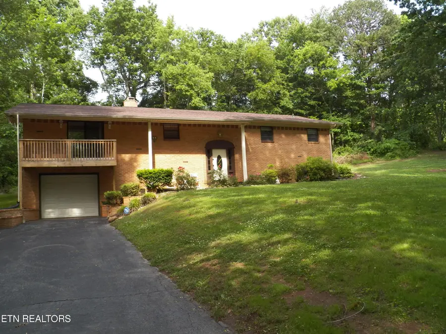 1634 Snodderly Drive, Lenoir City, TN 37771 - #2